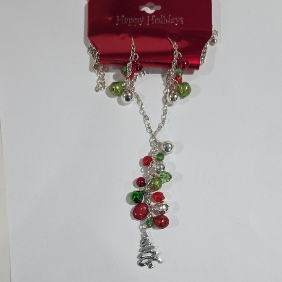 Silver Necklace & Earrings Set w/ Red & Green Crystals – Christmas Holiday Jewel - Picture 4 of 8